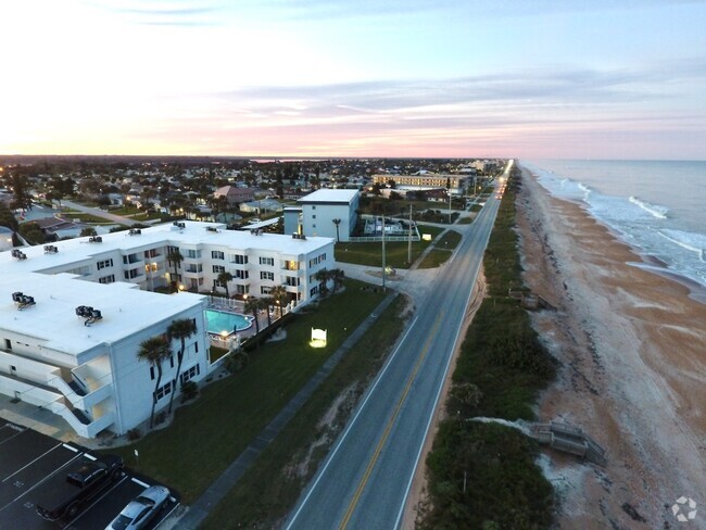 Building Photo - 1926 Ocean Shore Blvd Unit 103 Rental