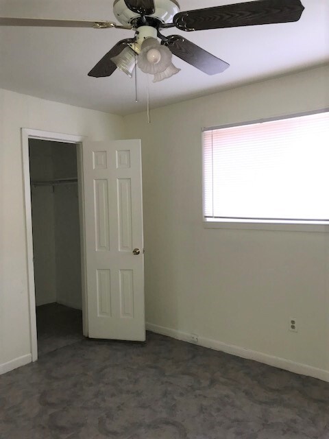 Building Photo - 3003 Broadway St Unit 6 Rental
