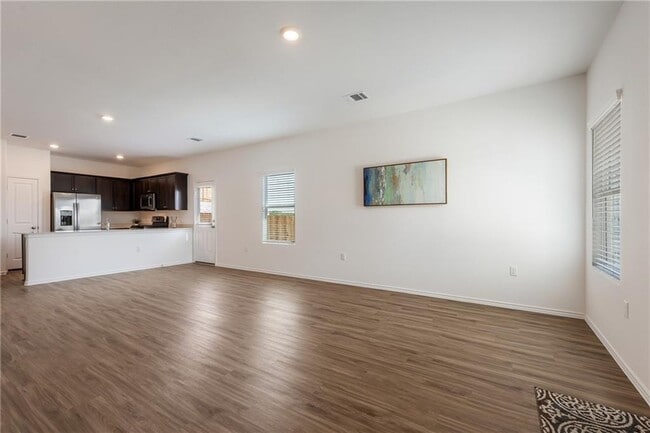 5920 Eden Dr