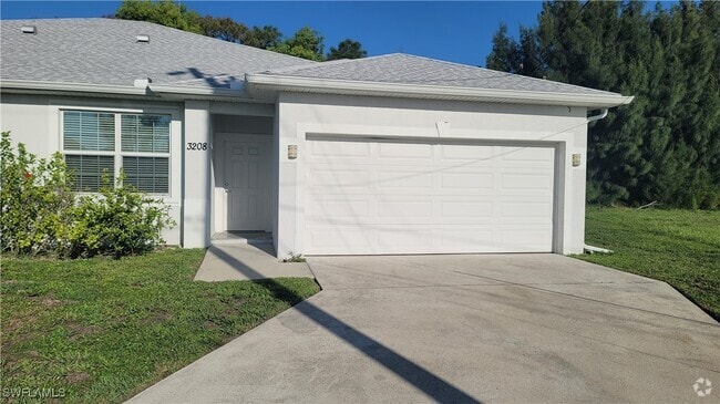 Building Photo - 3208 SW 17th Pl Rental
