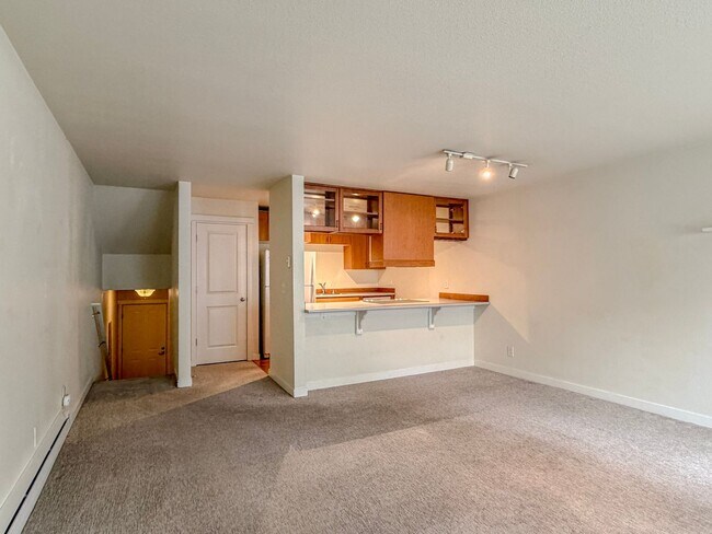 Photo - Convient Location on Burke-Gilman Trail! 1bd/1bth Sand Point Condo, $1,875/mo. Unit B839