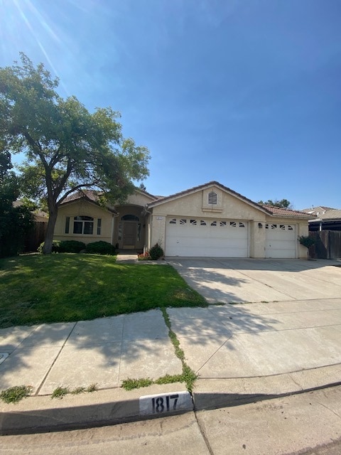 Building Photo - 1817 E Chelsea Dr Rental