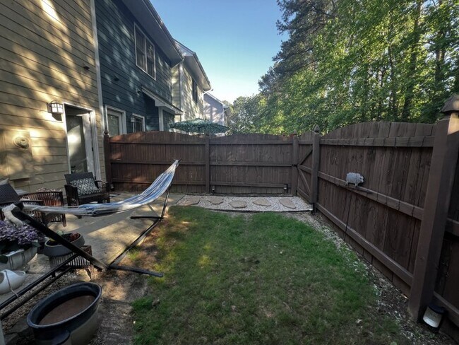 Photo - 1018 Mica Lamp Ct