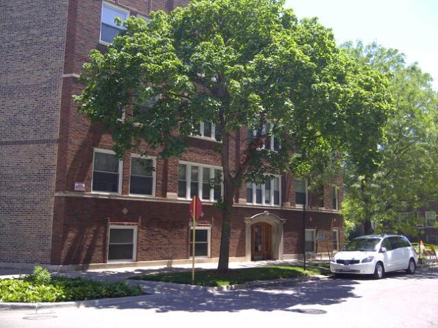 Building Photo - 1644 W Fargo Ave Rental