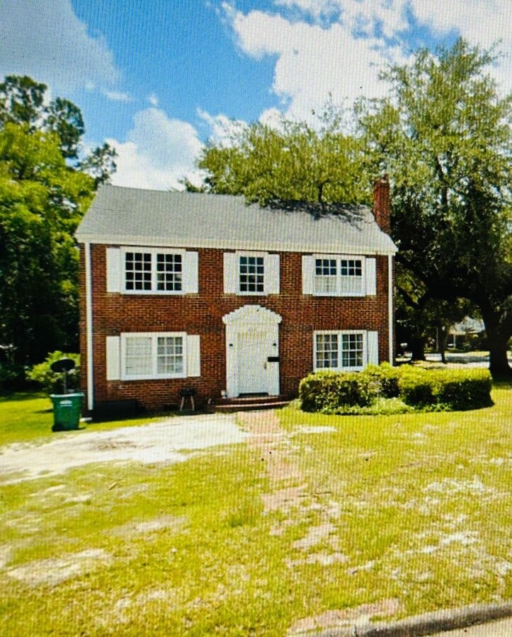 AVAILABLE NOW! - AVAILABLE NOW! House
