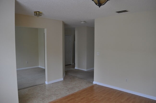 Photo - 4 Bedroom in Indian Trails!