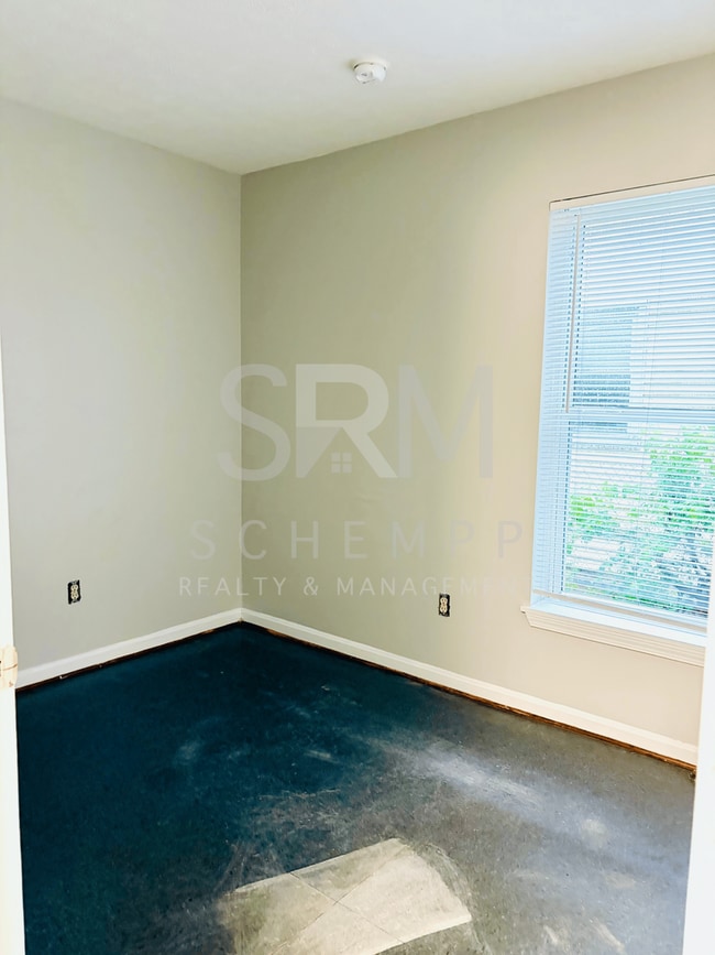 Photo - Affordable 3 Bedroom in Portland now available-**Section 8 accepted** Unit 2433-2
