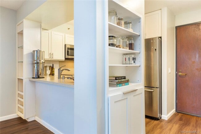 Photo - Kakaako 1/1/1 in "One Waterfront"