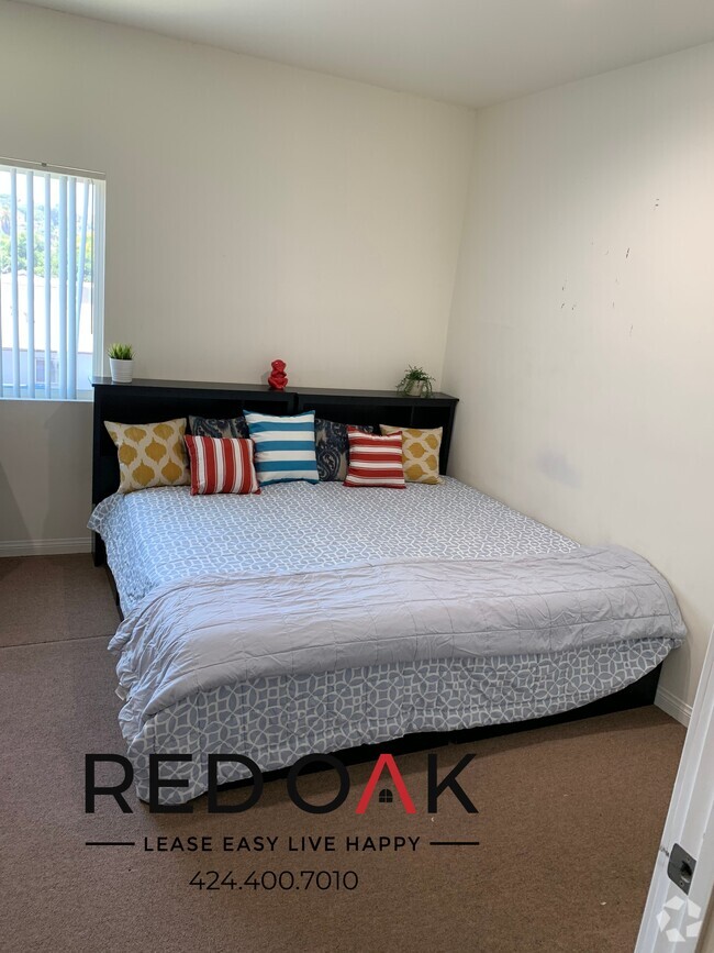 Building Photo - 4301 City Terrace Dr Unit 301-C1C2 Rental