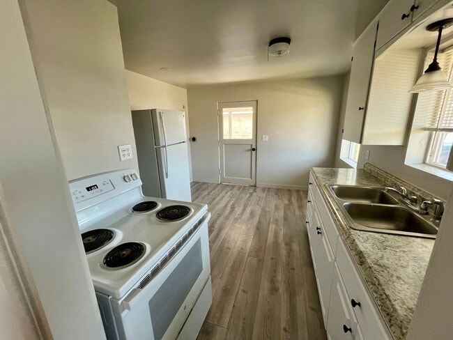 Photo - 2 Bedroom 1 Bath Selah Home For Rent