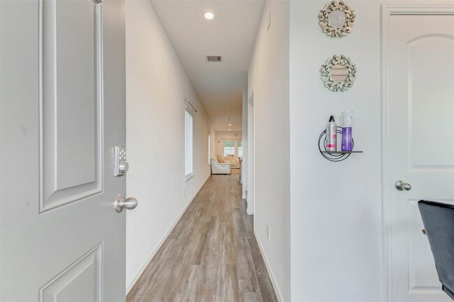 Photo - 5122 Sequoia Hts Ln