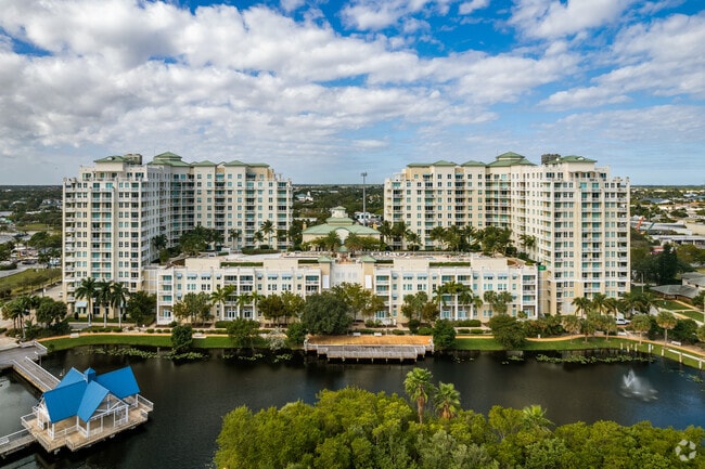 350-400 N Federal Hwy - Casa Costa