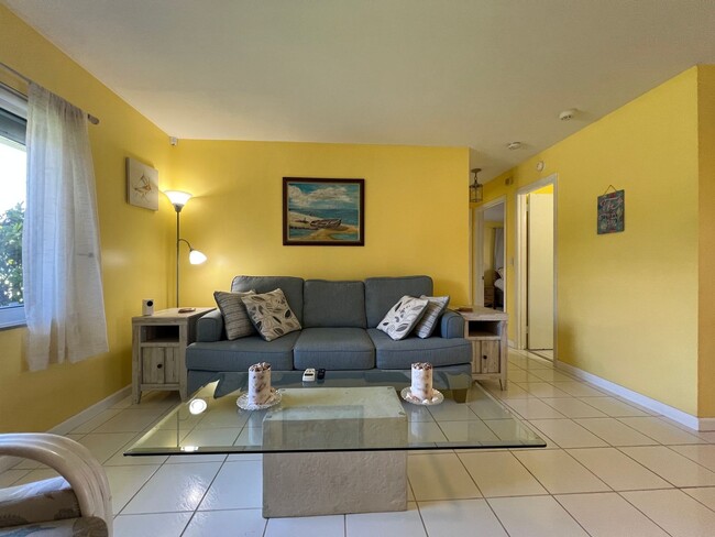 Photo - $3,300/month ** Short Term / Seasonal - Fu...