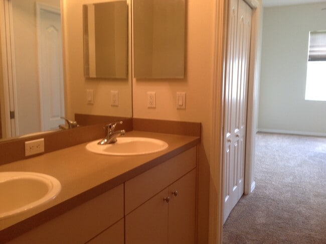 Photo - 2533 Stanhope Dr