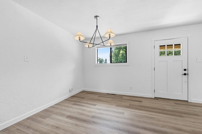 Photo - $2,595.95 - 3 Bed/2 Bath Home in Colorado Springs with Large backyard.