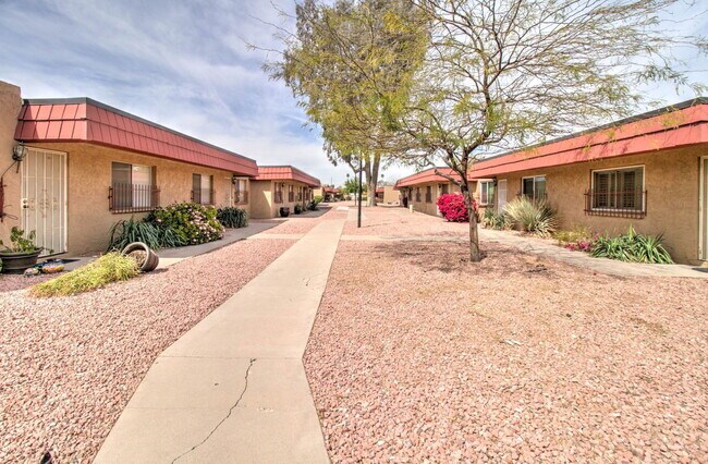 Photo - 5323 N 19th Ave