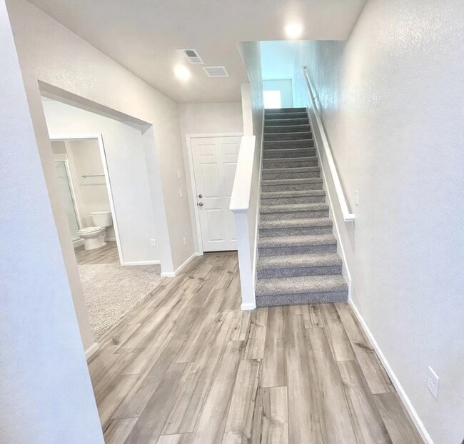 Main entry , office and full bath