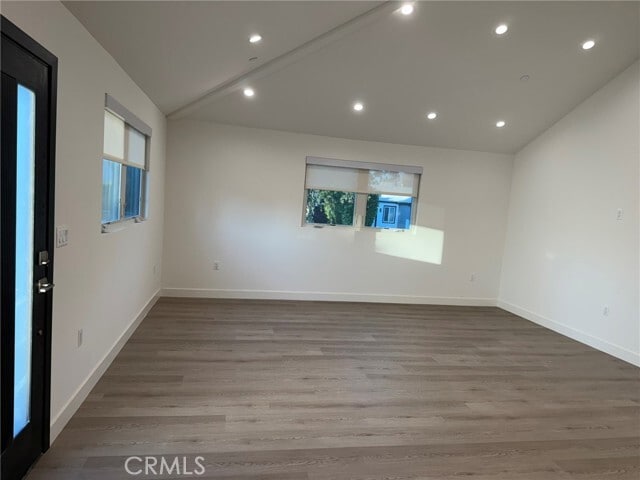 Photo - 5972 Jamieson Ave