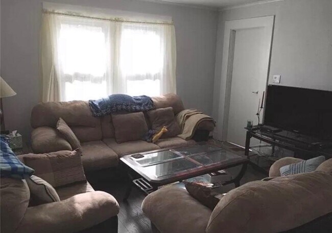 377 Foster Ave Unit B