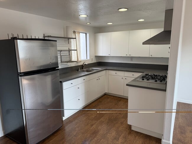 Photo - 3067 Broadway Unit 3067