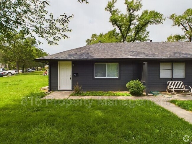 Building Photo - 15216 Bellaire Ave Rental