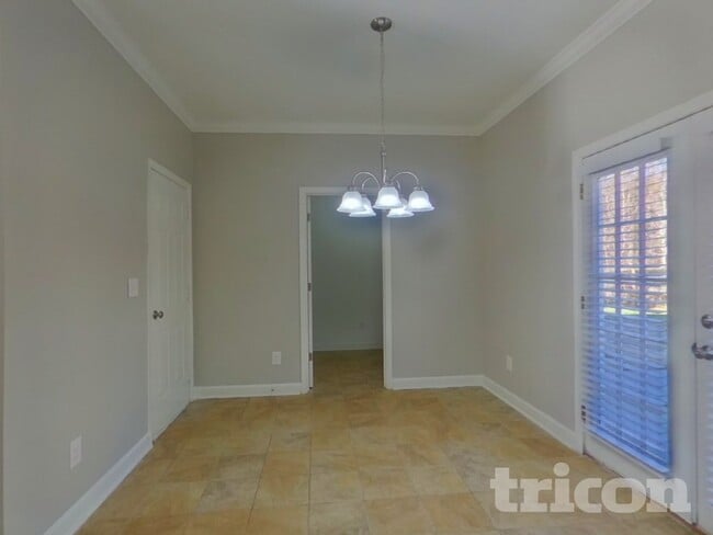 Photo - 8450 Ainsworth St