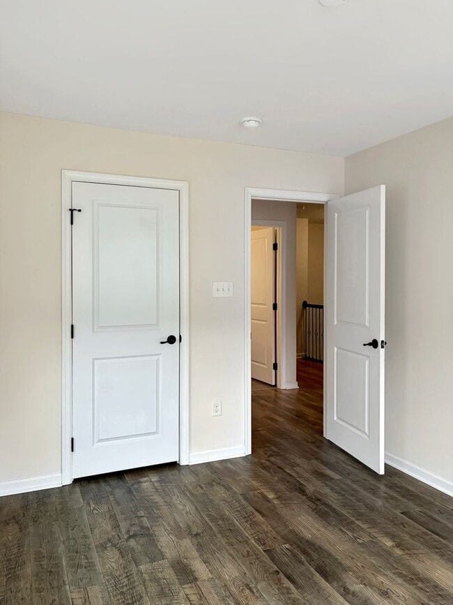 Photo - Modern and Luxurious 3 Bed/2.5 Bath in Atlee