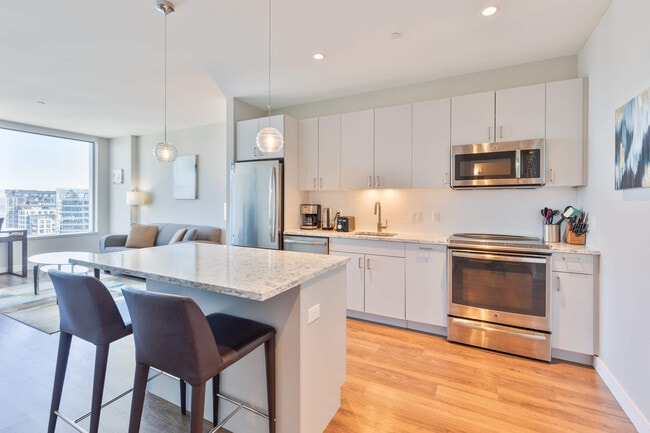 Photo - 5 Fan Pier Boulevard Unidad FL18-ID1224145P