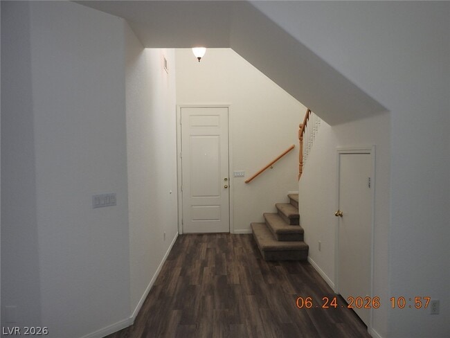 Photo - 521 W Dolphin Peak Ct