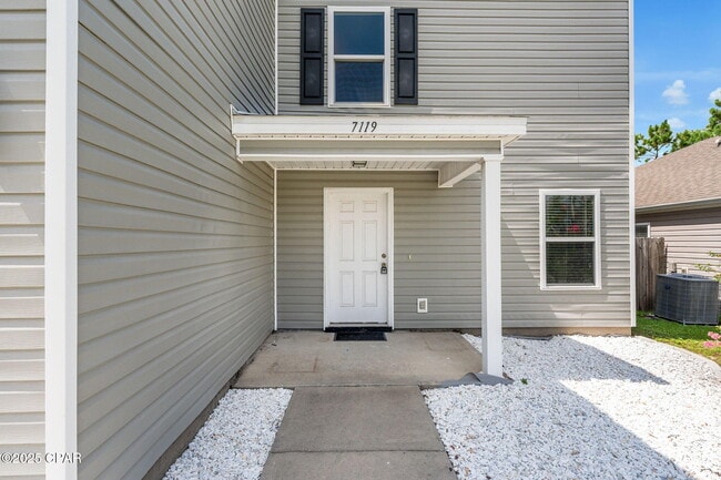 Photo - 7119 Riverbrooke St