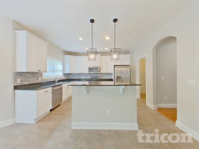 Photo - 560 Grey Hawk Ln
