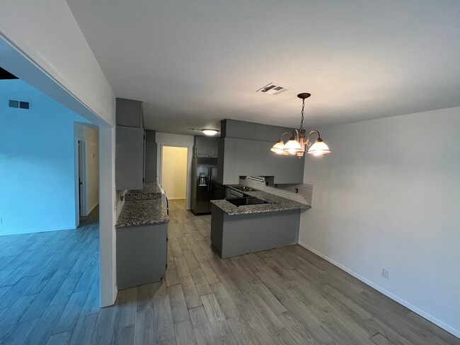 Photo - 2316 W Ithica St