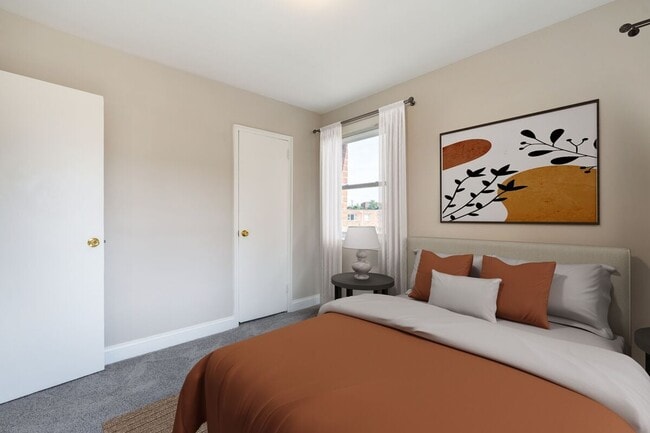 Photo - Bedford and Victoria Station Apartments