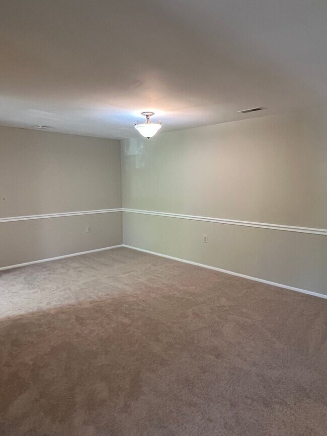 Photo - RENOVATED TOP LEVEL CONDO Unit 303
