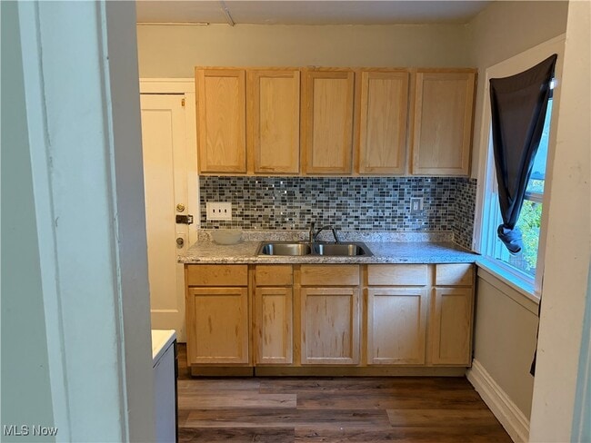 Photo - 922 Helmsdale Rd Unidad 2/UP