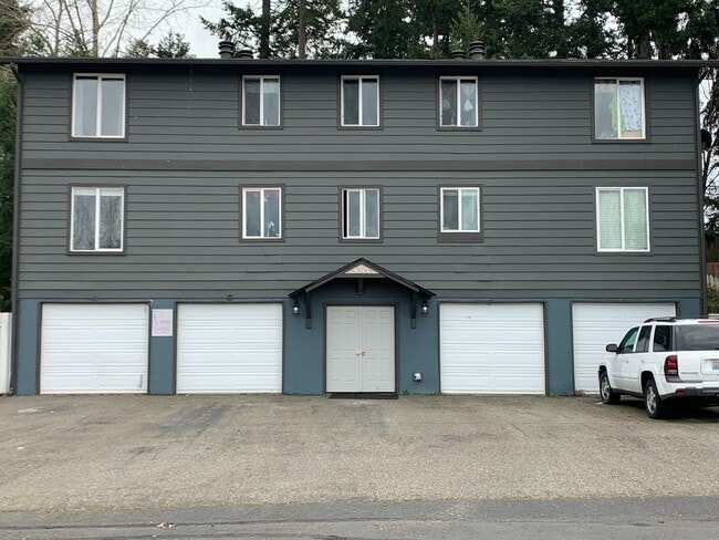 Building Photo - Adorable Ash Street 2bed/1.5ba Condo