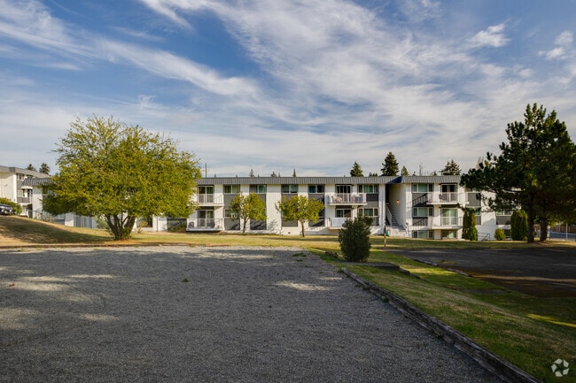 Common Area - Bowen Estates