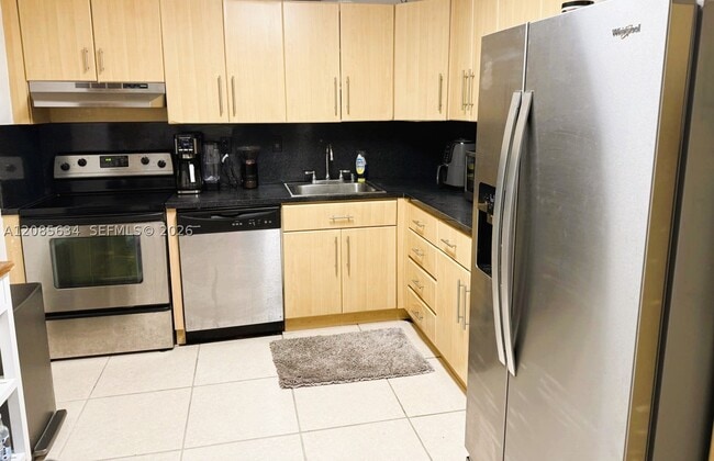 Photo - 2450 NE 135th St Unit 502