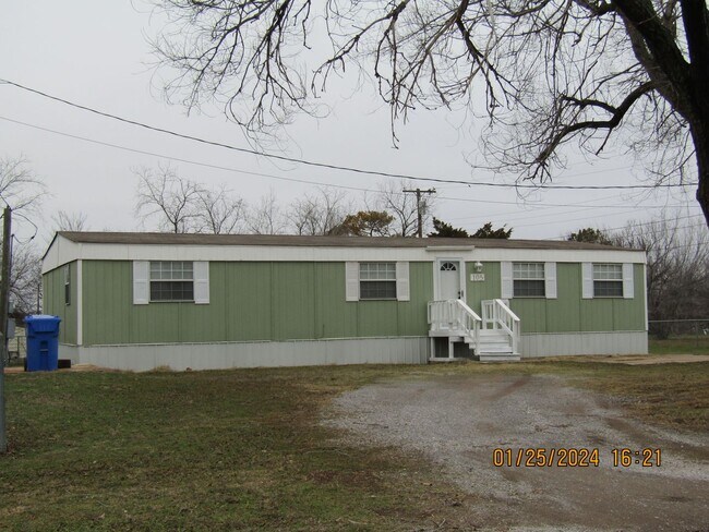Photo - Very Nice Double Wide Home located in Cach...