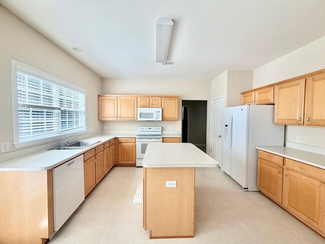 Photo - Move In Ready: Spacious Home in South Charlotte!