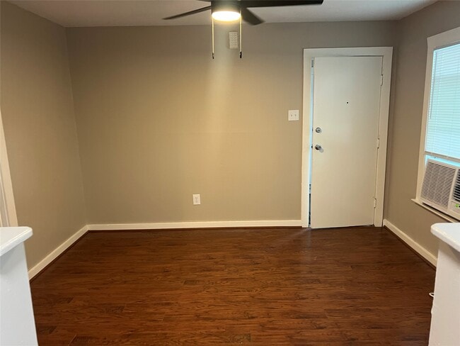 Photo - 220 Stiles St Unit 1