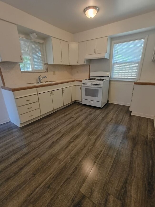 Photo - 2 bedroom home in Historic Downtown Riverside