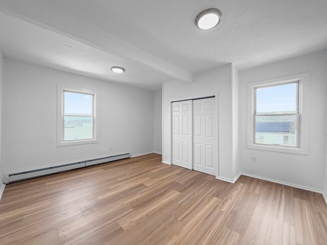 Photo - 85-85B Newbury St Unit 4L