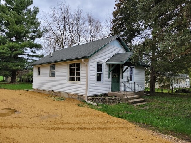 Building Photo - 4727 Dam Rd