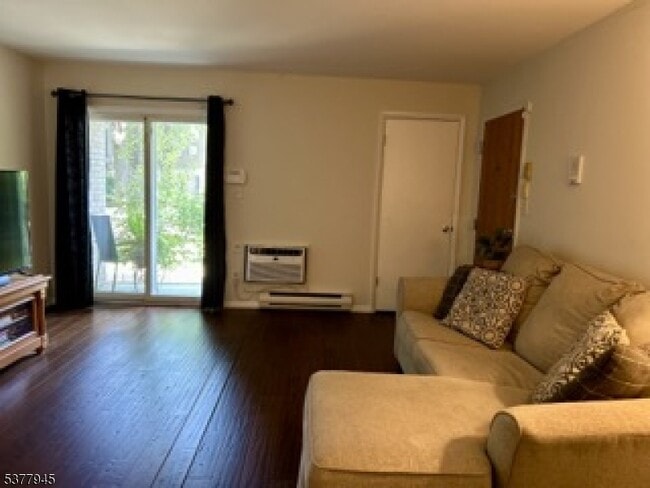 Photo - 110 Federal Hill Rd