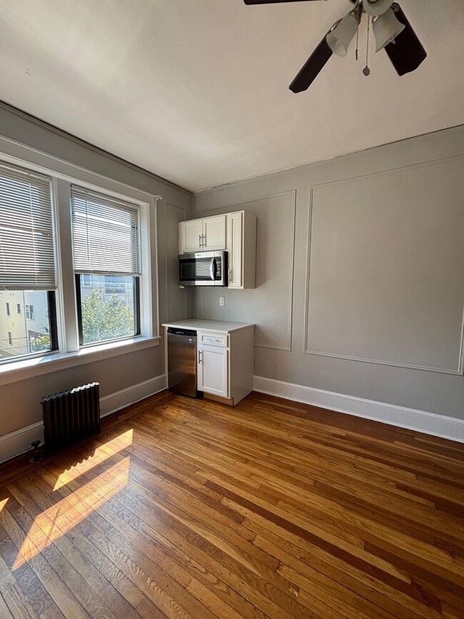 Unidad 300 - 1144 E Grand St Apartamentos Unidad 300