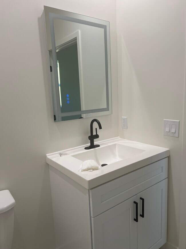 Photo - 7538 Cozycroft Ave