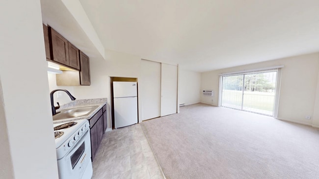 College Square Apartments