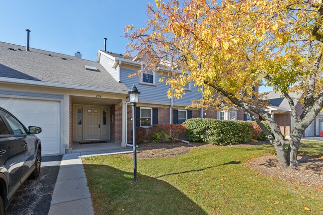 Building Photo - 204 Dublin Ln Unit W2