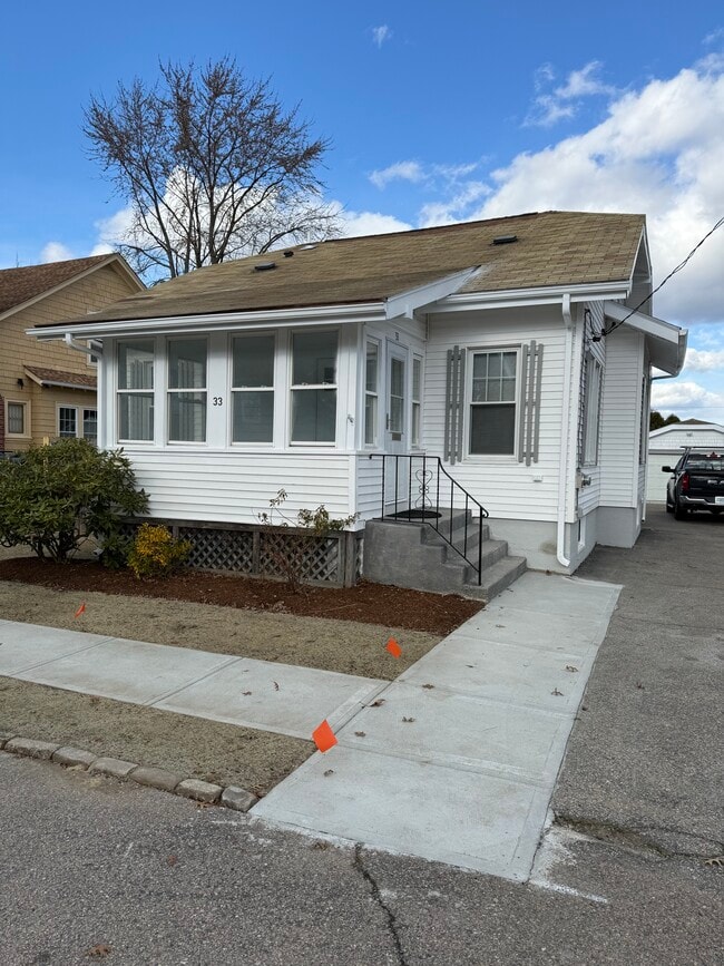 Photo - 33 Rosegarden St